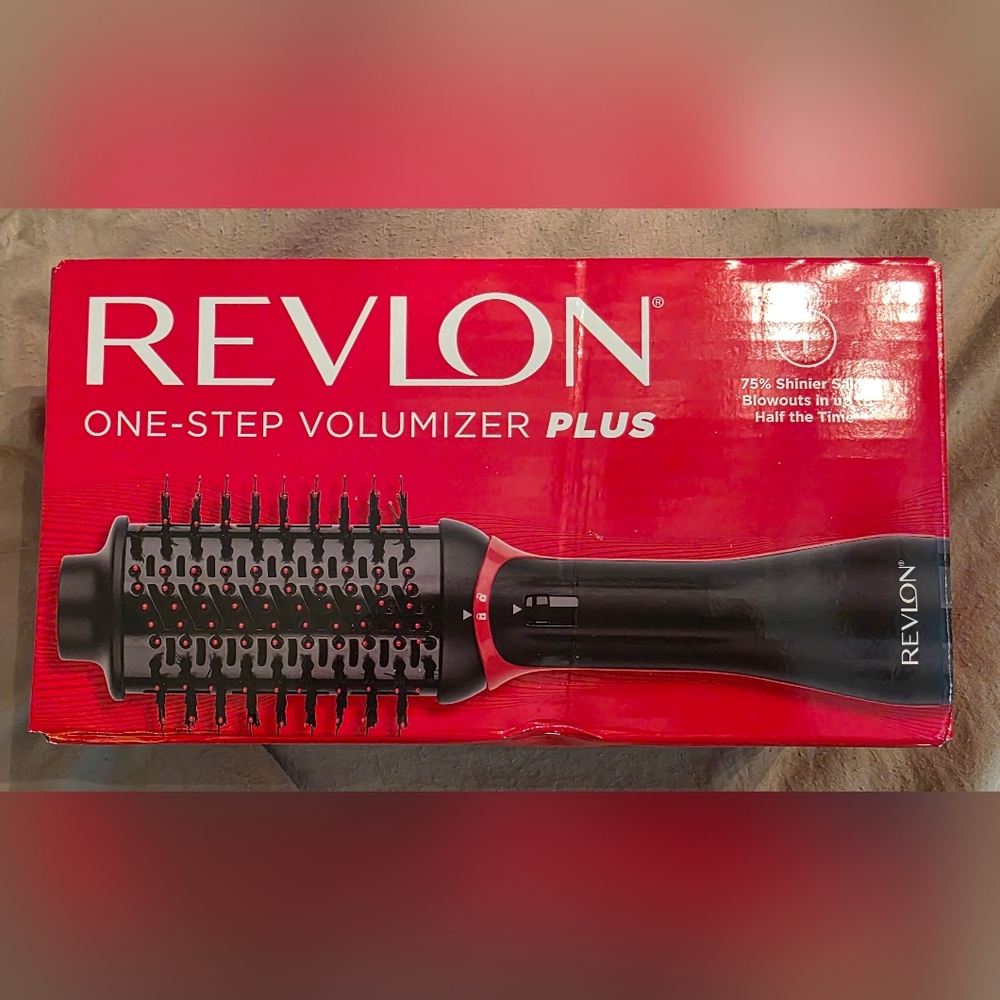Revlon One-Step Volumizer PLUS Hair Dryer and Hot Air Brush